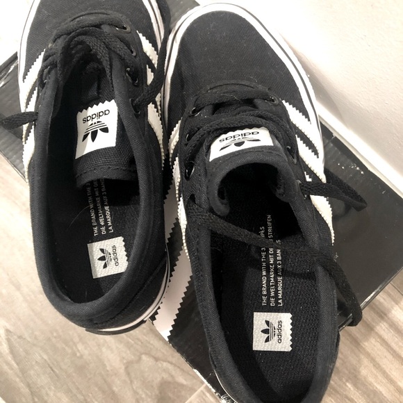 🖤Adidas 3-stripe like new Skateboard Sneakers - Picture 5 of 6